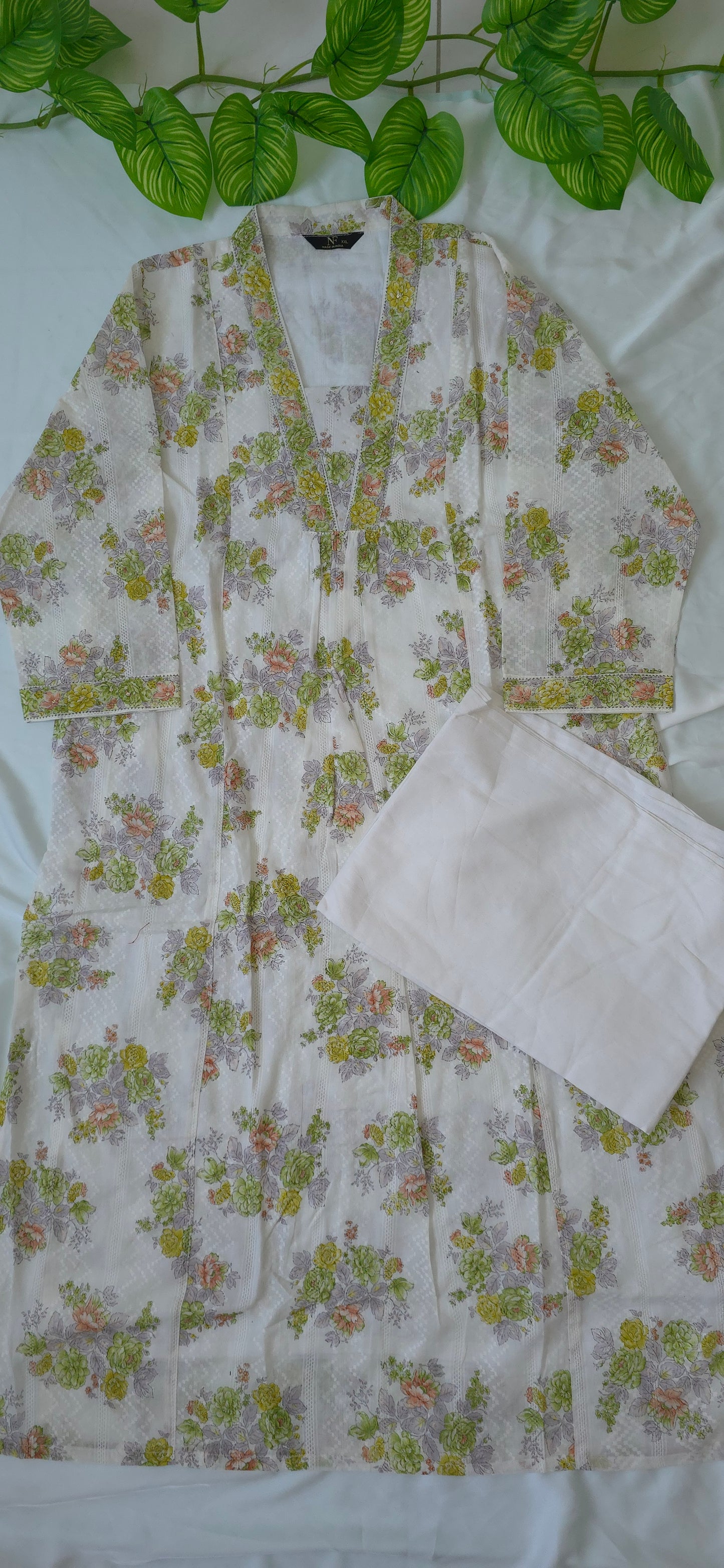 2 piece cotton cord set with white & green Color | 3/4 sleeve and collar neck | Item code - COS013