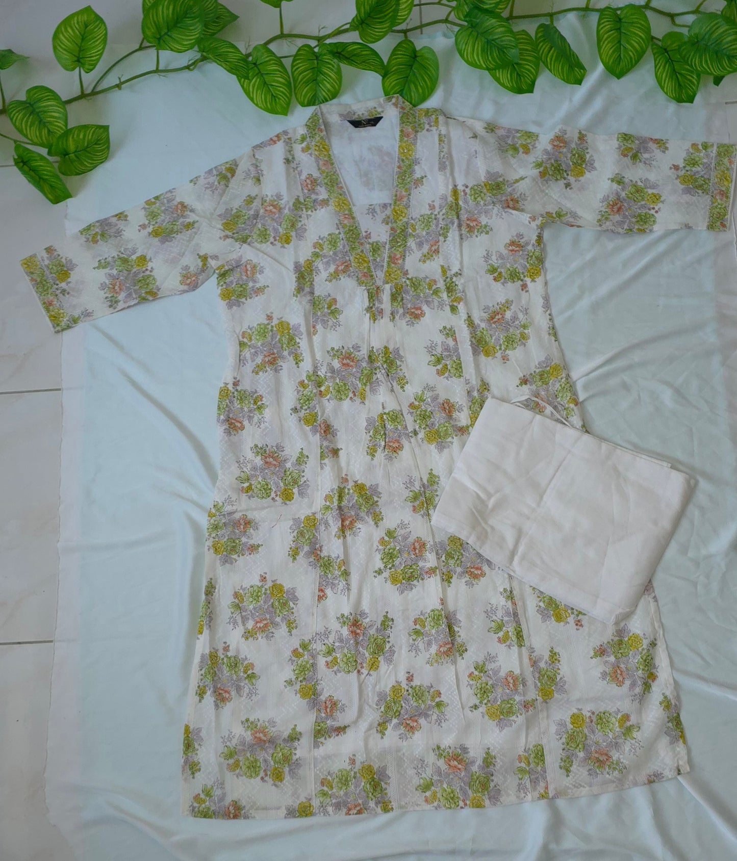 2 piece cotton cord set with white & green Color | 3/4 sleeve and collar neck | Item code - COS013