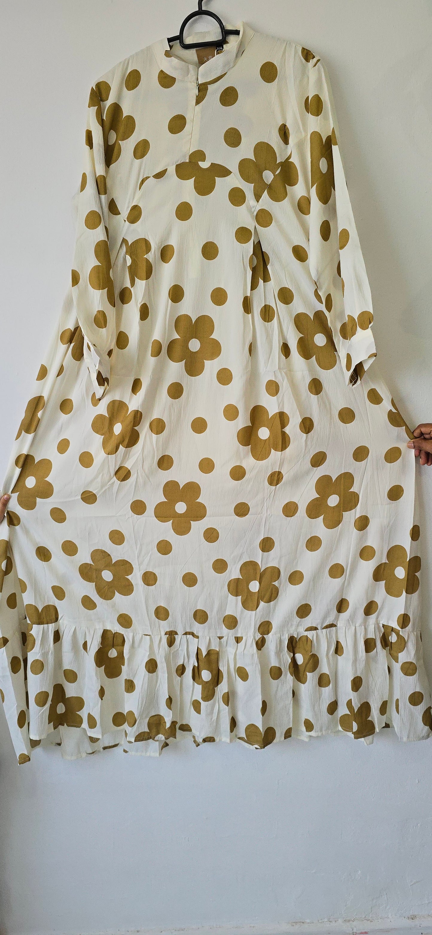 Long Gown with Moja Shawl|Full sleeve|White and brown colour|Itemcode-COS024.