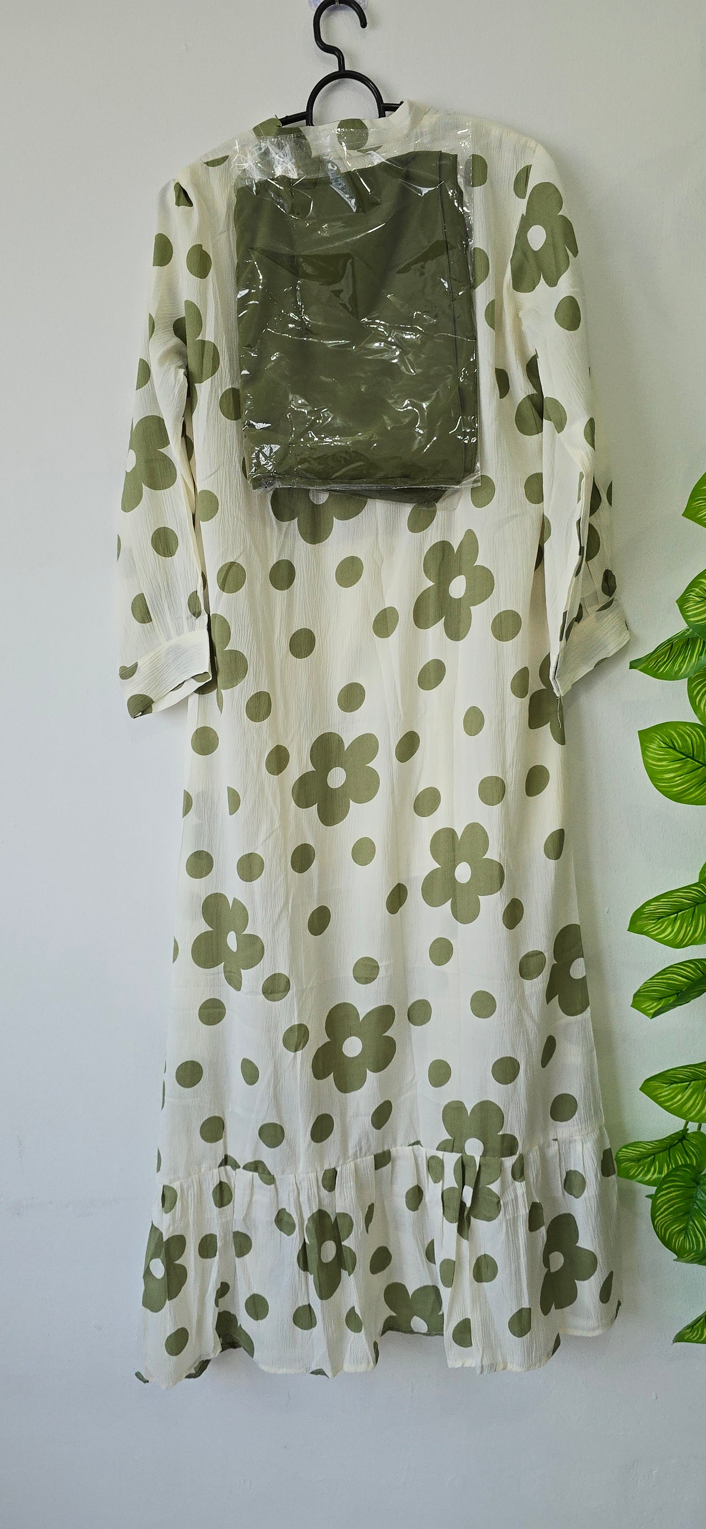 Long Gown with Moja Shawl| Full Sleeve| Green colour|Itemcode-COS021