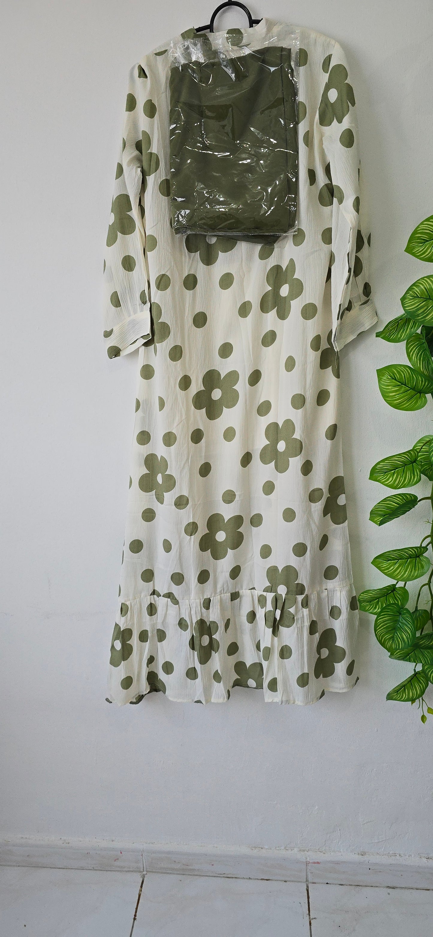 Long Gown with Moja Shawl| Full Sleeve| Green colour|Itemcode-COS021